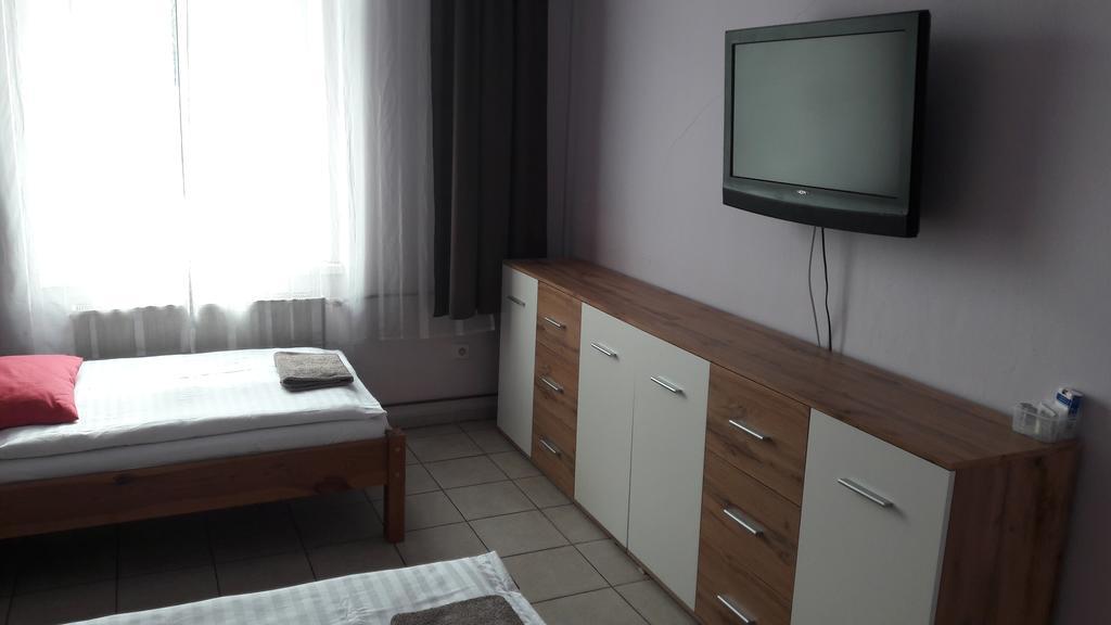 מלון Ubytovani-Plzen-Can מראה חיצוני תמונה